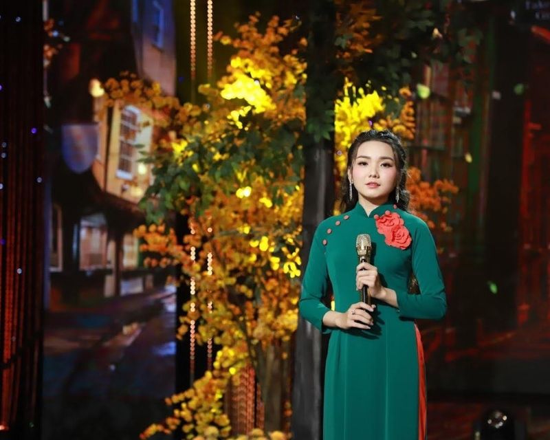 nhung-ca-si-tre-hat-bolero-hay-nhat-5